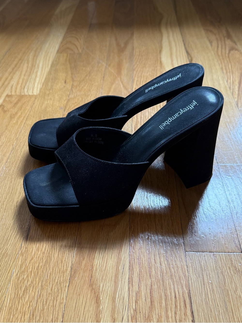 Jeffrey Campbell 90s/y2k mules